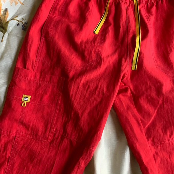 New with out tags wonderwink scrub top and bottom large - Picture 2 of 5